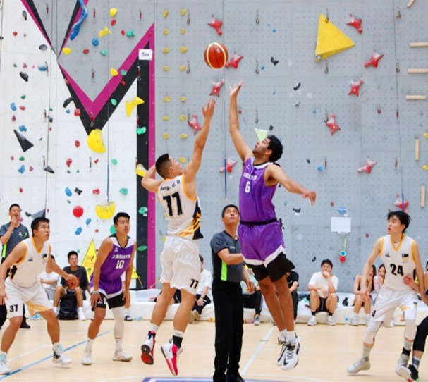 詹姆斯轮休，湖人不敌马刺，赛后数据一览，输球罪人不是东契奇