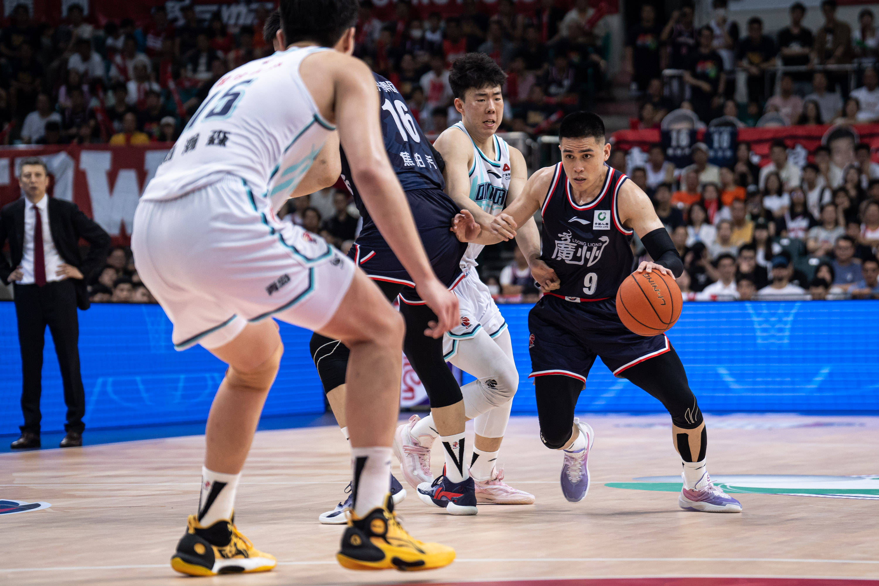 无论是中场 无论是中场