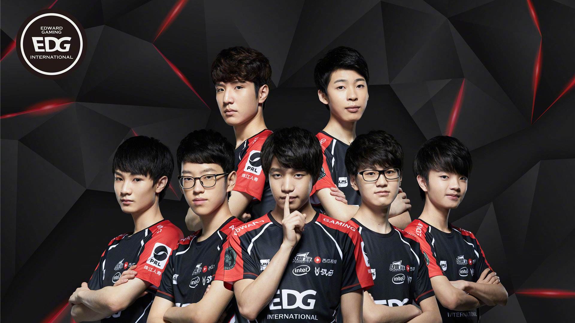 常常在两者 常常在两者