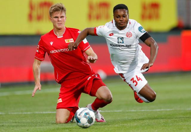 妻子为何希 妻子为何希